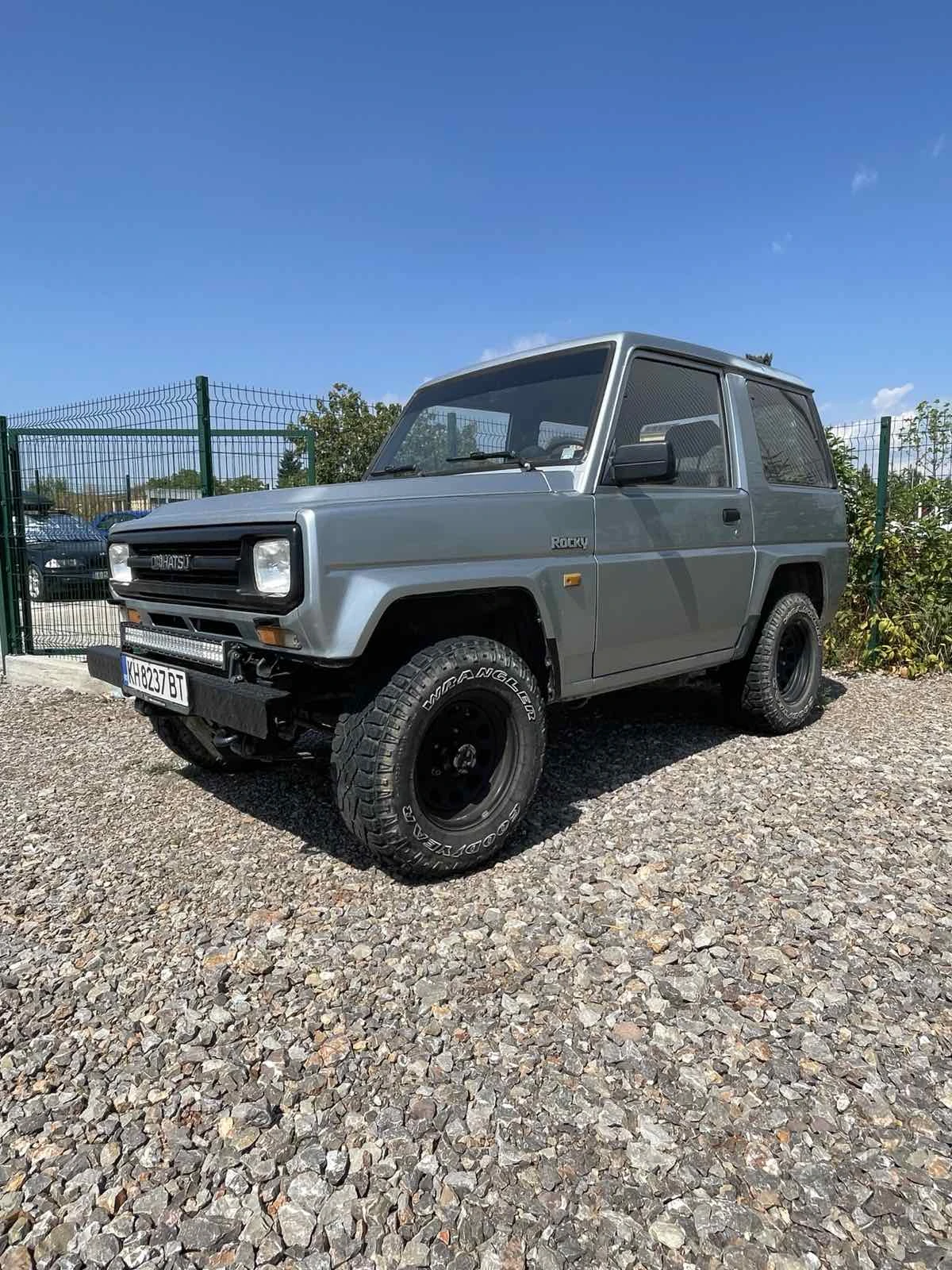 Daihatsu Rocky F-80, снимка 3 - Автомобили и джипове - 55921622