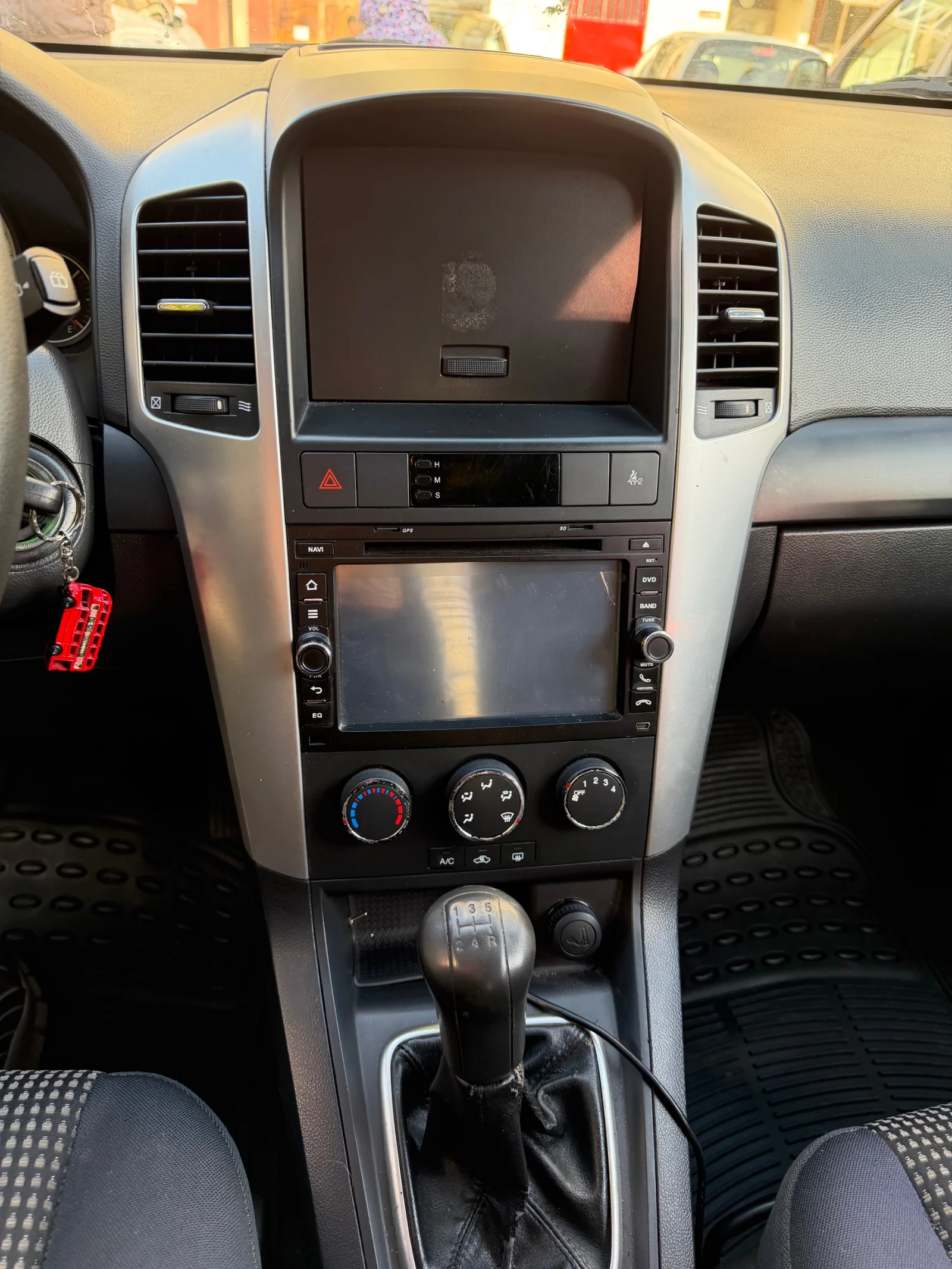 Chevrolet Captiva, снимка 7 - Автомобили и джипове - 56570396