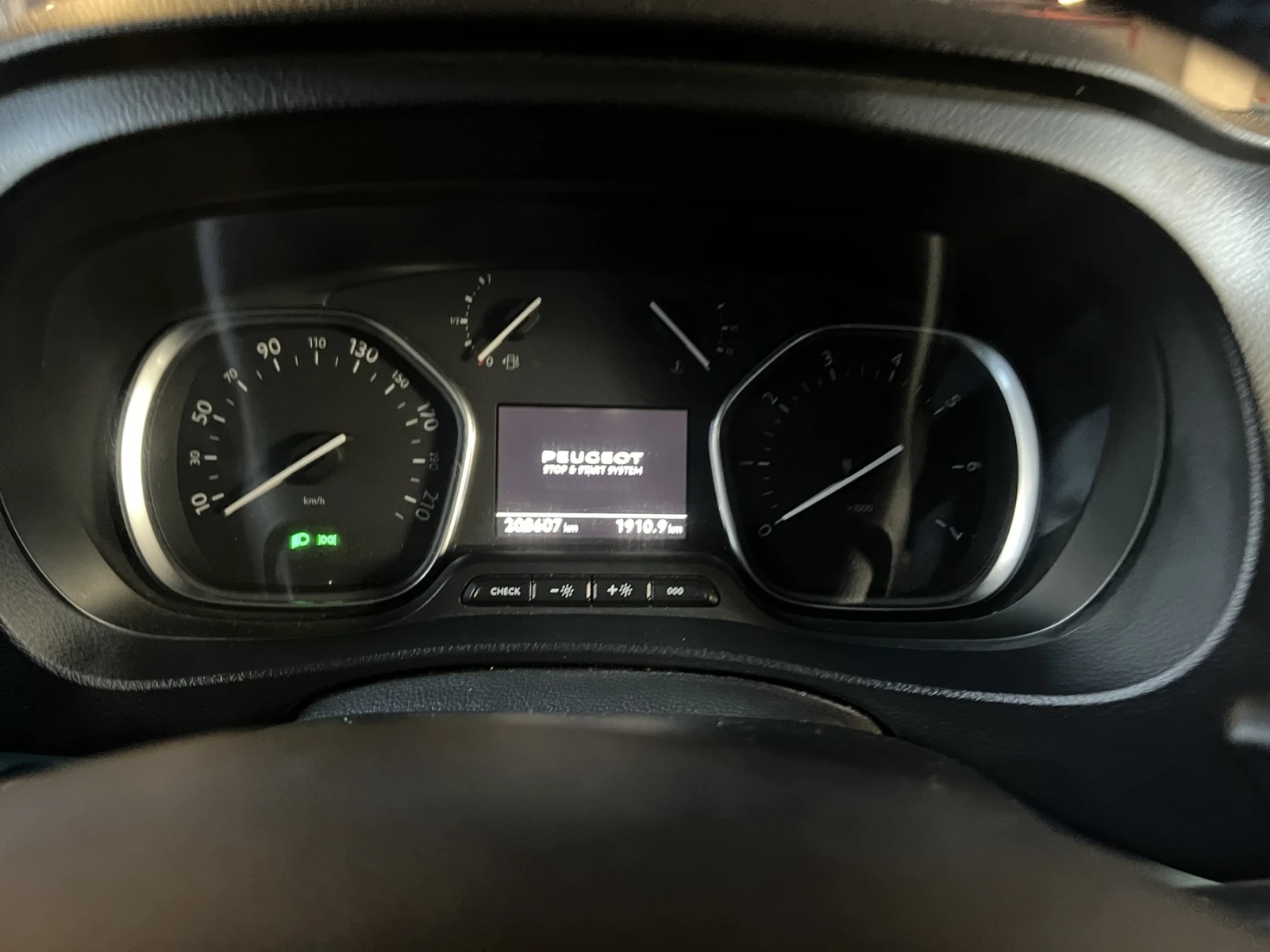 Peugeot Expert 2.0 HDI  9 места  - изображение 8
