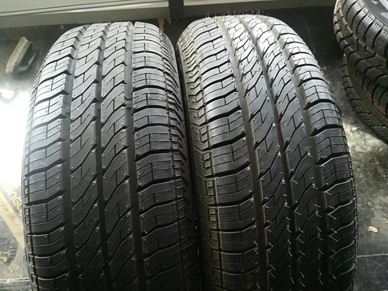 Гуми Летни 195/65R15, снимка 1 - Гуми и джанти - 21693040