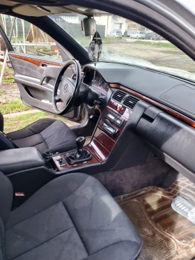 Mercedes-Benz E 250 W210 E250D, снимка 12