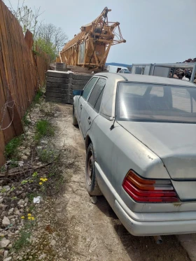 Mercedes-Benz 124 2.5D, снимка 4