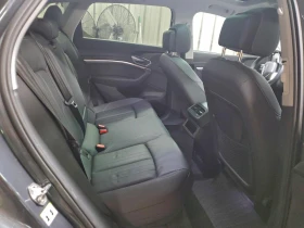 Audi E-Tron PREMIUM PLUS / 360 / ПОДГРЕВИ / ПАНОРАМА , снимка 10 - Автомобили и джипове - 53699729