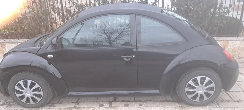 VW New beetle, снимка 4 - Автомобили и джипове - 48619478