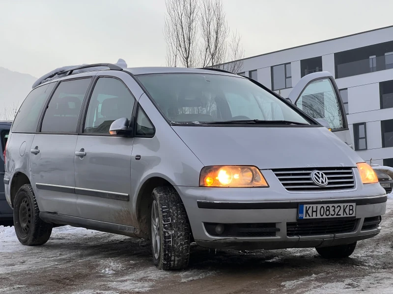 VW Sharan 1.9 TDI, снимка 1 - Автомобили и джипове - 48743335