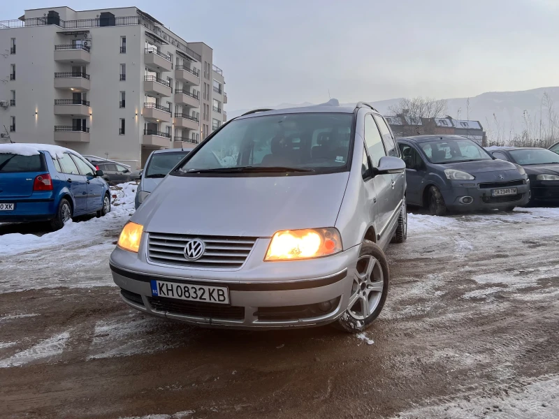 VW Sharan 1.9 TDI, снимка 2 - Автомобили и джипове - 48743335