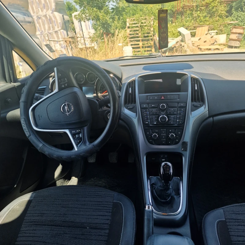 Opel Astra Sports Tourer , снимка 6 - Автомобили и джипове - 52305476