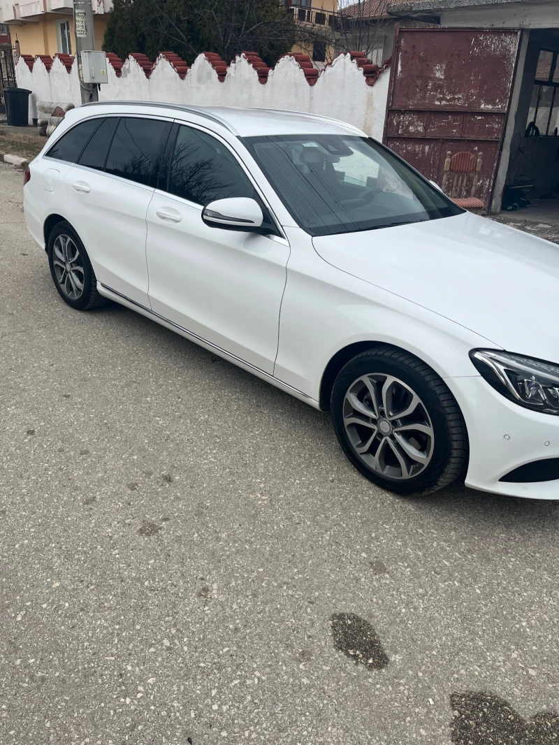 Mercedes-Benz C 220, снимка 13 - Автомобили и джипове - 52658222