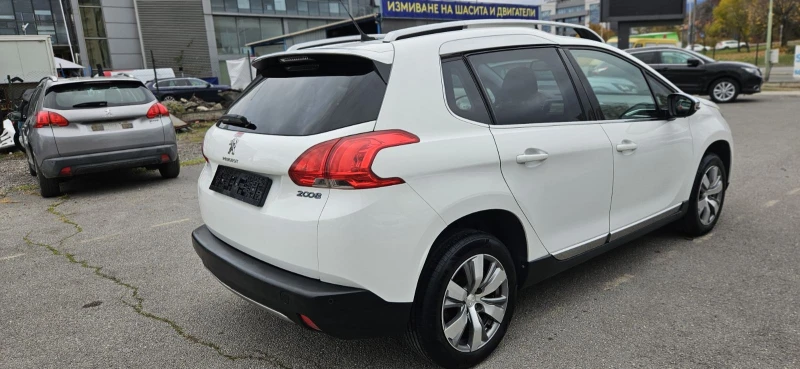 Peugeot 2008 1.2I* ALLURE* PANORAMA* NAVI* , снимка 8 - Автомобили и джипове - 52322303