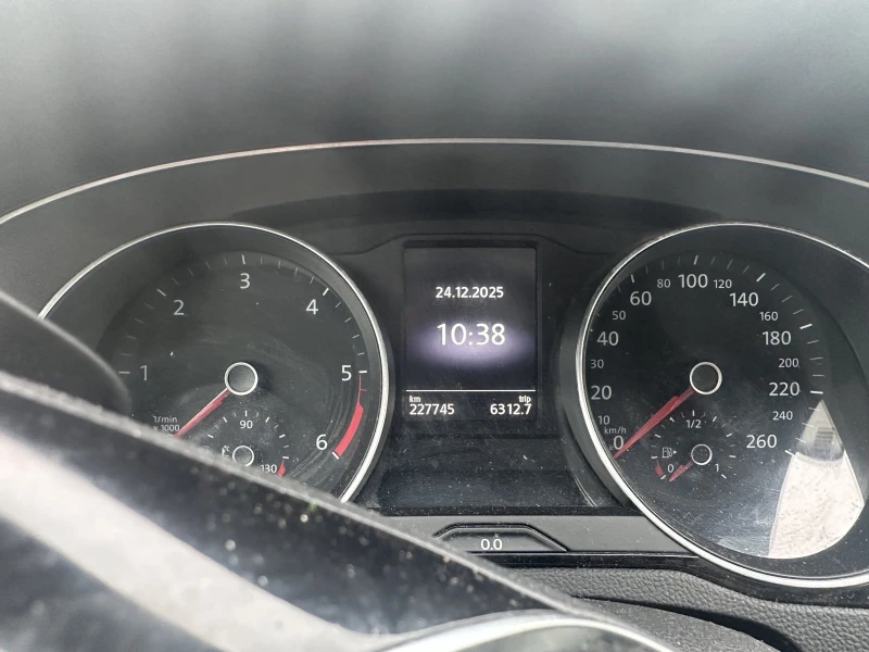 VW Passat 2.0 TDI 240HP, снимка 5 - Автомобили и джипове - 52909181