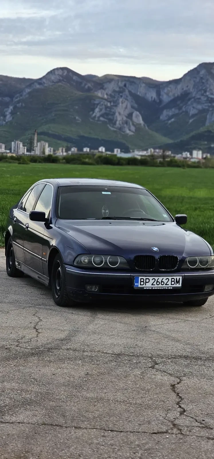 BMW 525, снимка 1 - Автомобили и джипове - 49305624