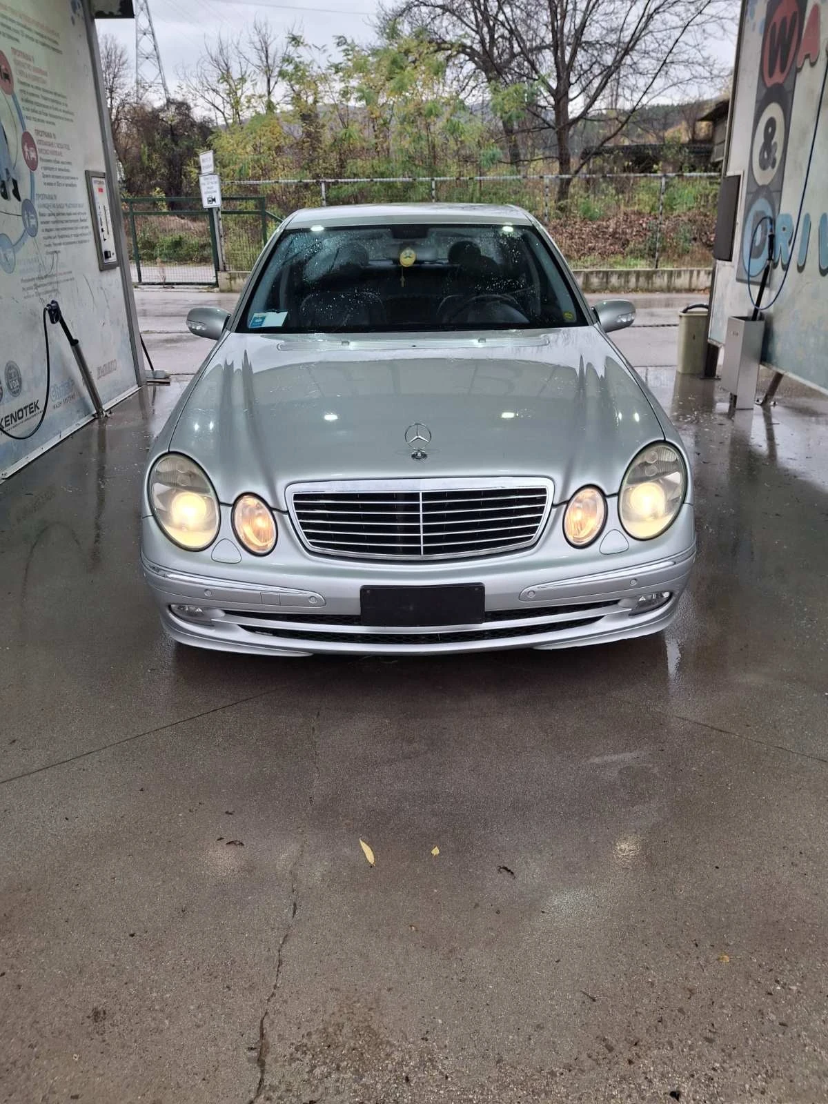 Mercedes-Benz E 320, снимка 1