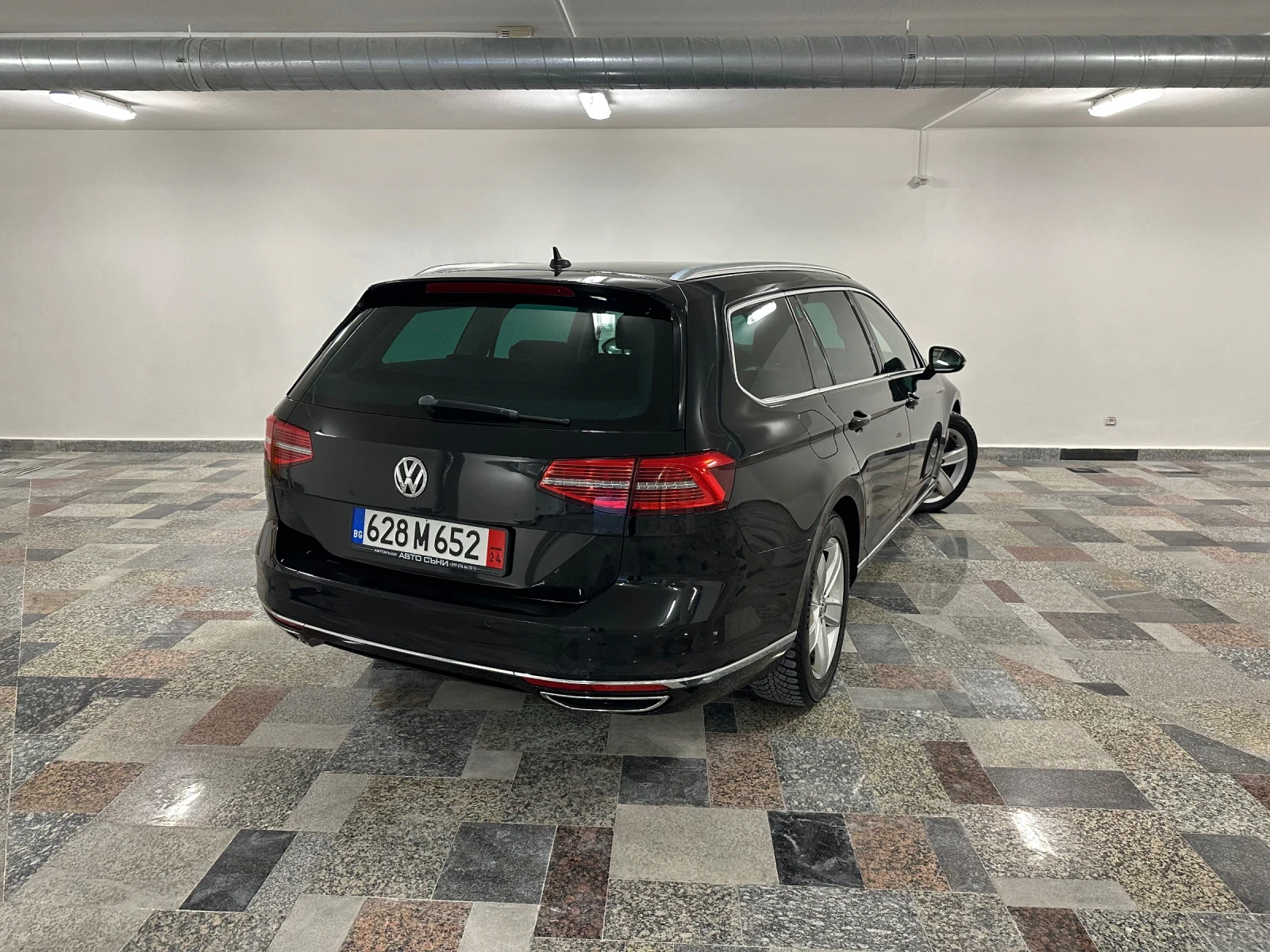 VW Passat Highline 2.0 Bitdi 240к.с Virtual ACC 4-Motion - изображение 5