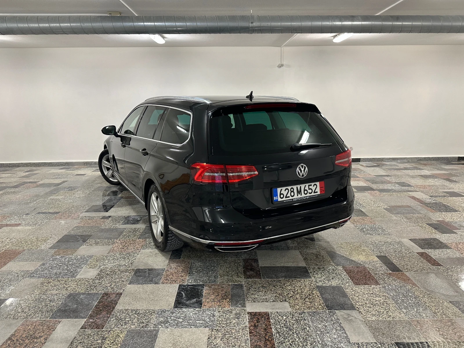 VW Passat Highline 2.0 Bitdi 240к.с Virtual ACC 4-Motion - изображение 6