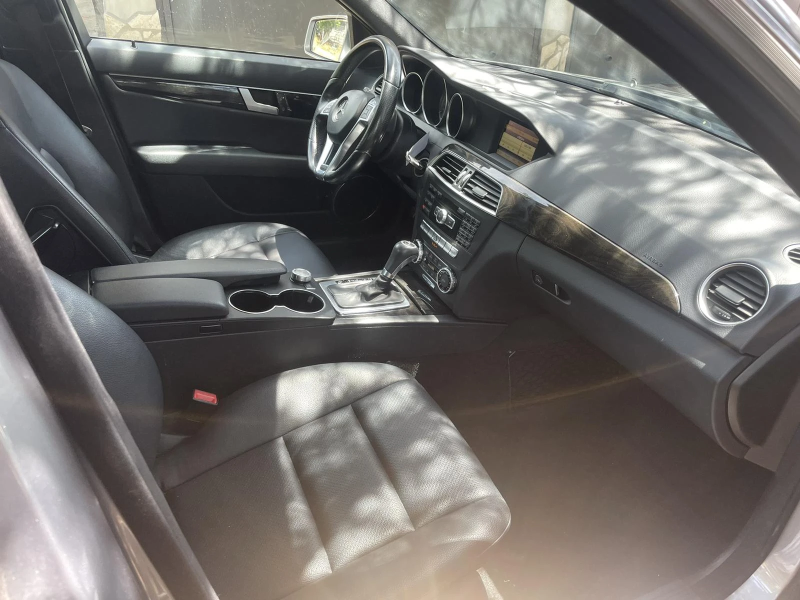 Mercedes-Benz C 300 3.0 V6 4Matik - изображение 10