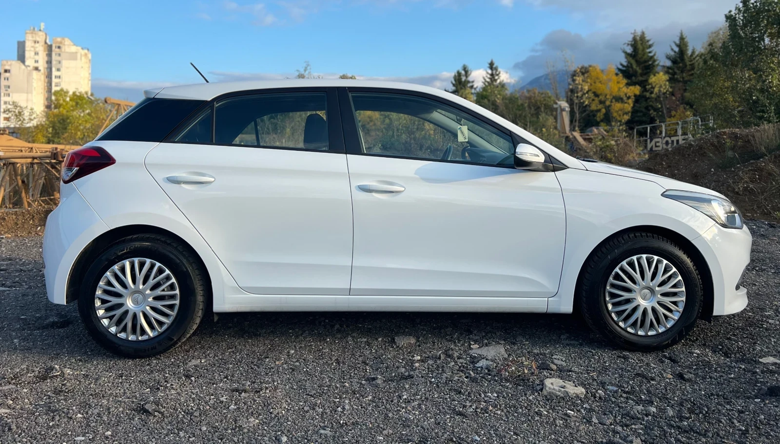 Hyundai I20 1.25i Euro//6b  - изображение 8