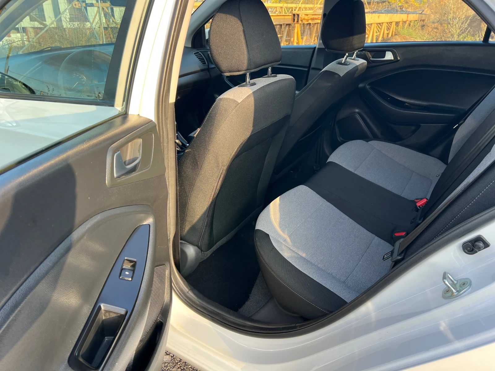 Hyundai I20 1.25i Euro//6b  | Mobile.bg — изображение 14