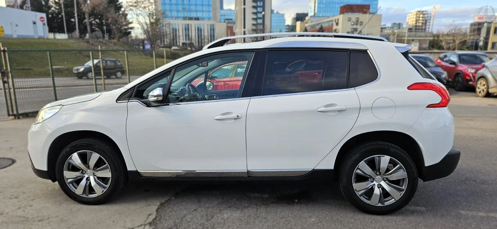 Peugeot 2008 Peugeot 2008 1.2 ������ Allure �������� ���������  | Mobile.bg � ����������� 12