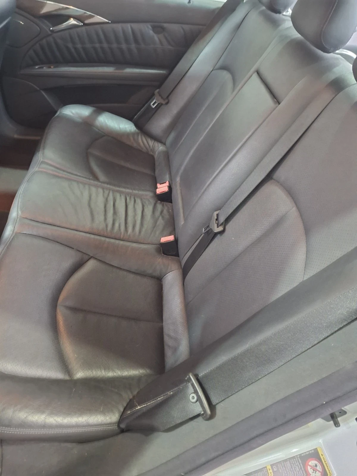 Mercedes-Benz E 320  - изображение 8