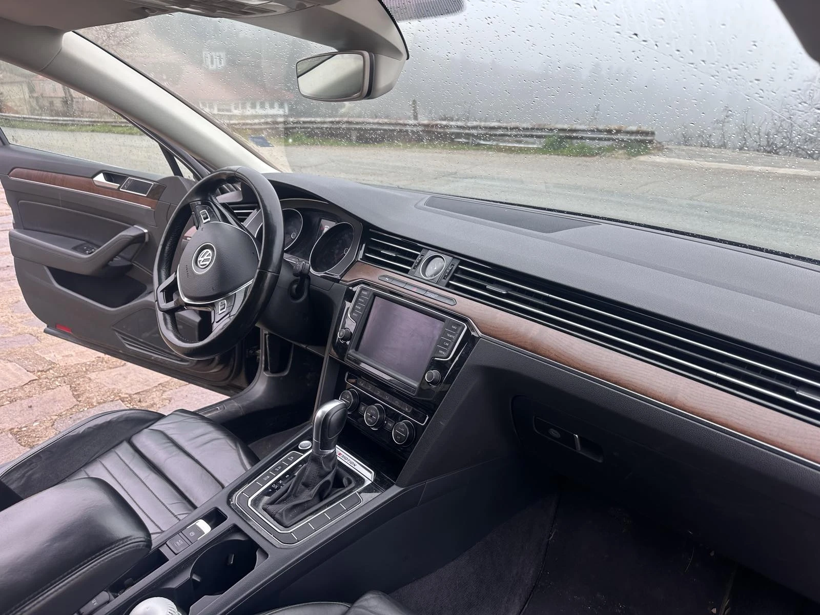 VW Passat 2.0 TDI 240HP - изображение 2