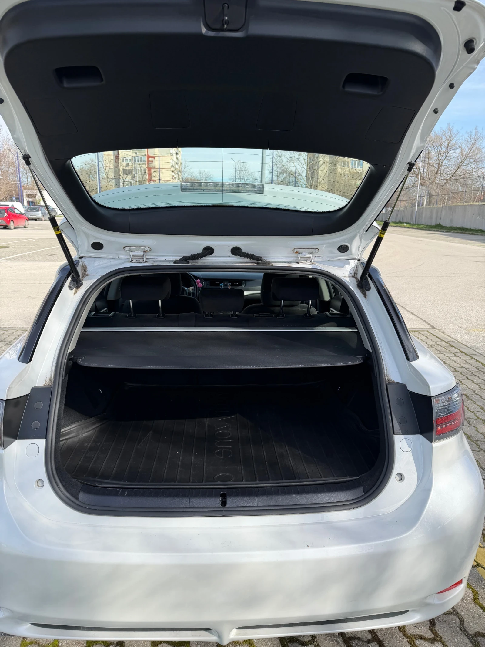 Lexus CT 200h, снимка 7 - Автомобили и джипове - 53167632