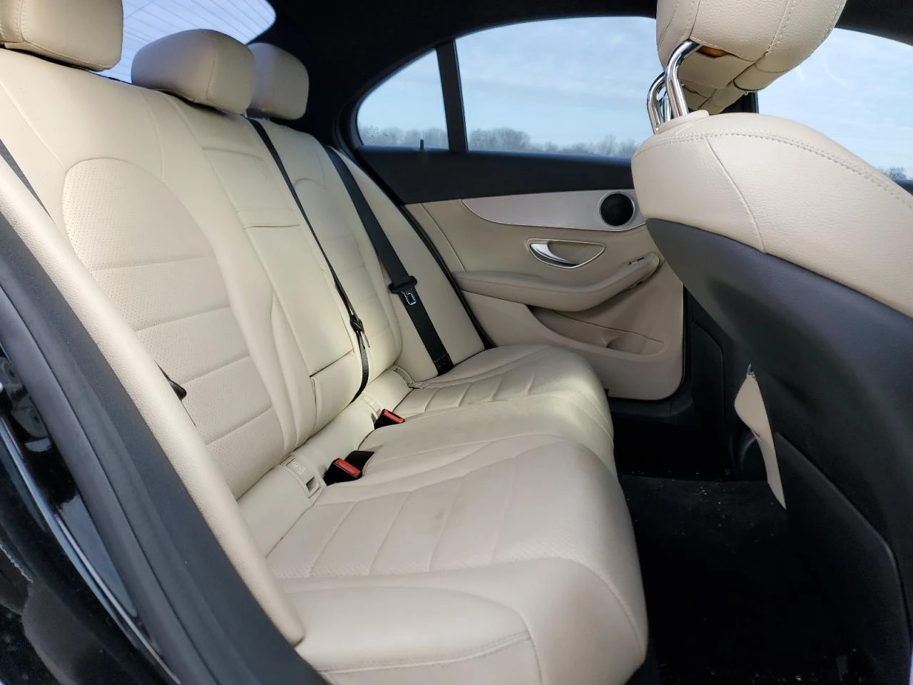 Mercedes-Benz C 300 2l 4Matic - изображение 10