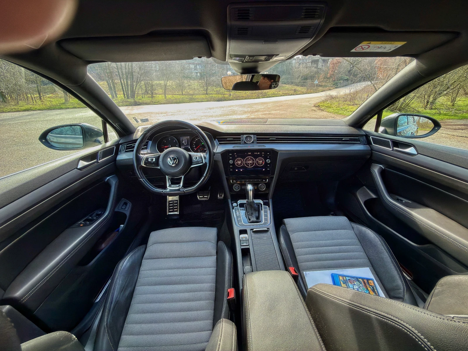 VW Passat B8 R line 4motion, снимка 8 - Автомобили и джипове - 53406792