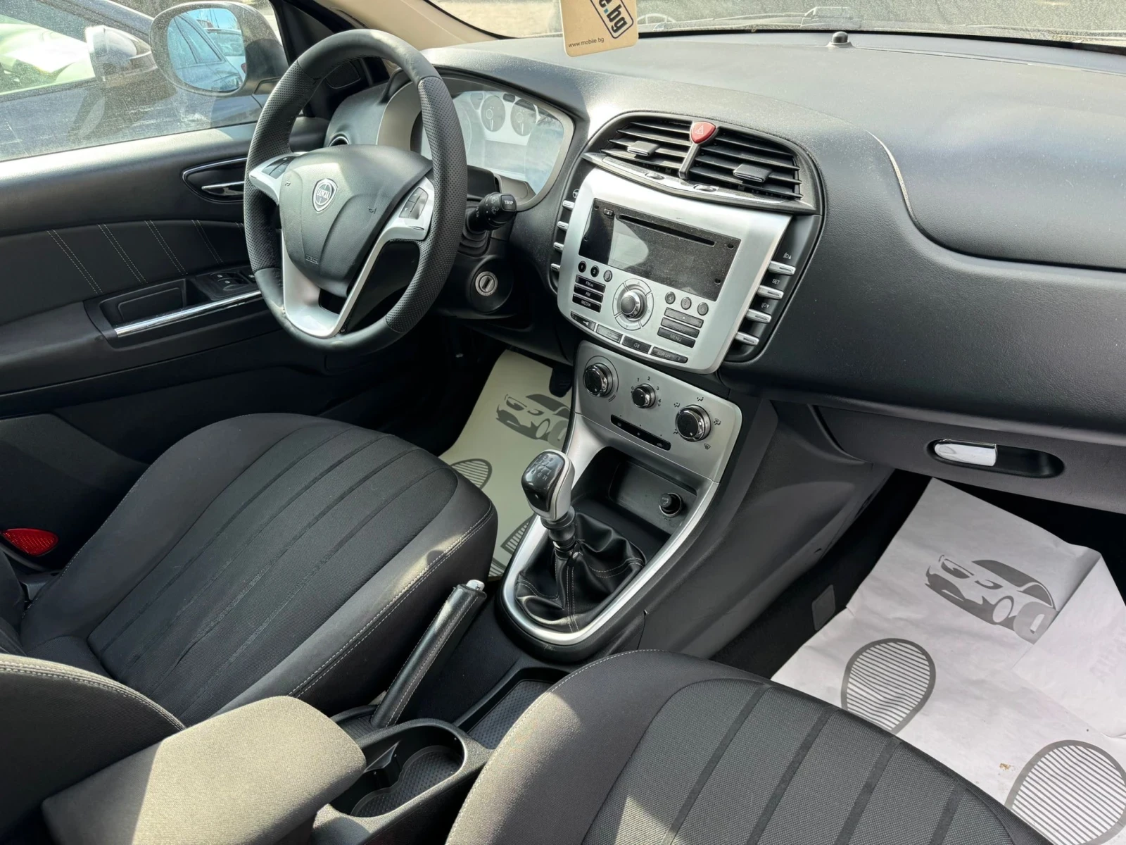 Lancia Ypsilon 1.4i/ГАЗ/РЕАЛНИ КМ ! ! !, снимка 9 - Автомобили и джипове - 53410979