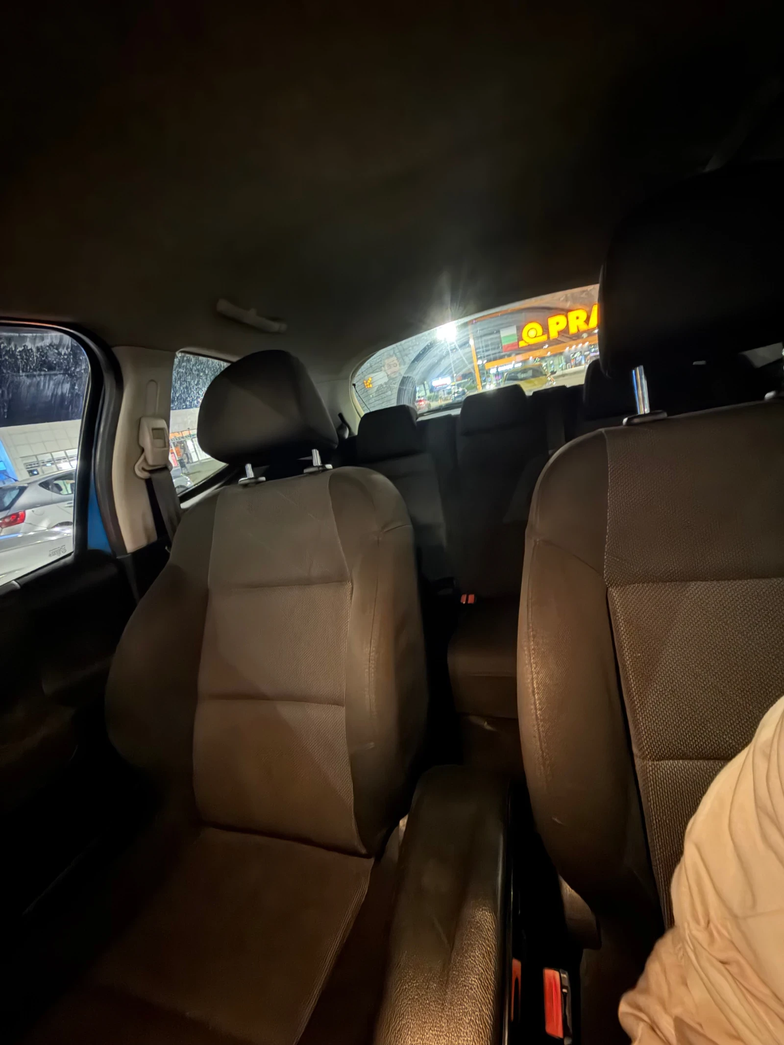 Peugeot 207, снимка 8 - Автомобили и джипове - 53739636