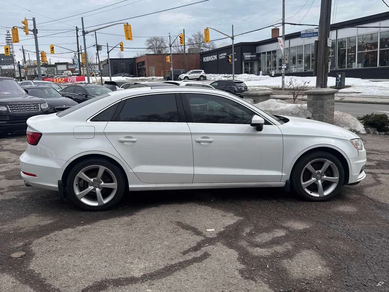 Audi A3 * 2.0T Komfort * CARFAX * ПАНОРАМА * KEYLESS *  - изображение 3