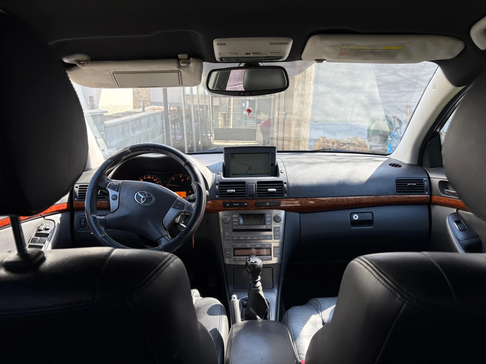 Toyota Avensis 2.2 D-cat, снимка 7 - Автомобили и джипове - 53953231