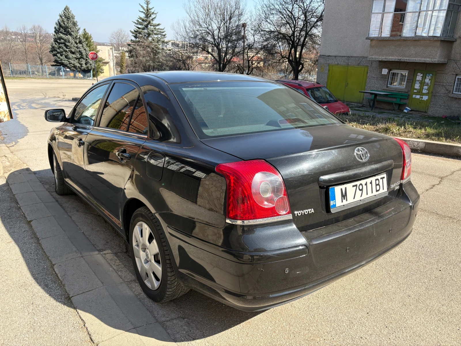 Toyota Avensis 2.2 D-cat, снимка 12 - Автомобили и джипове - 53953231