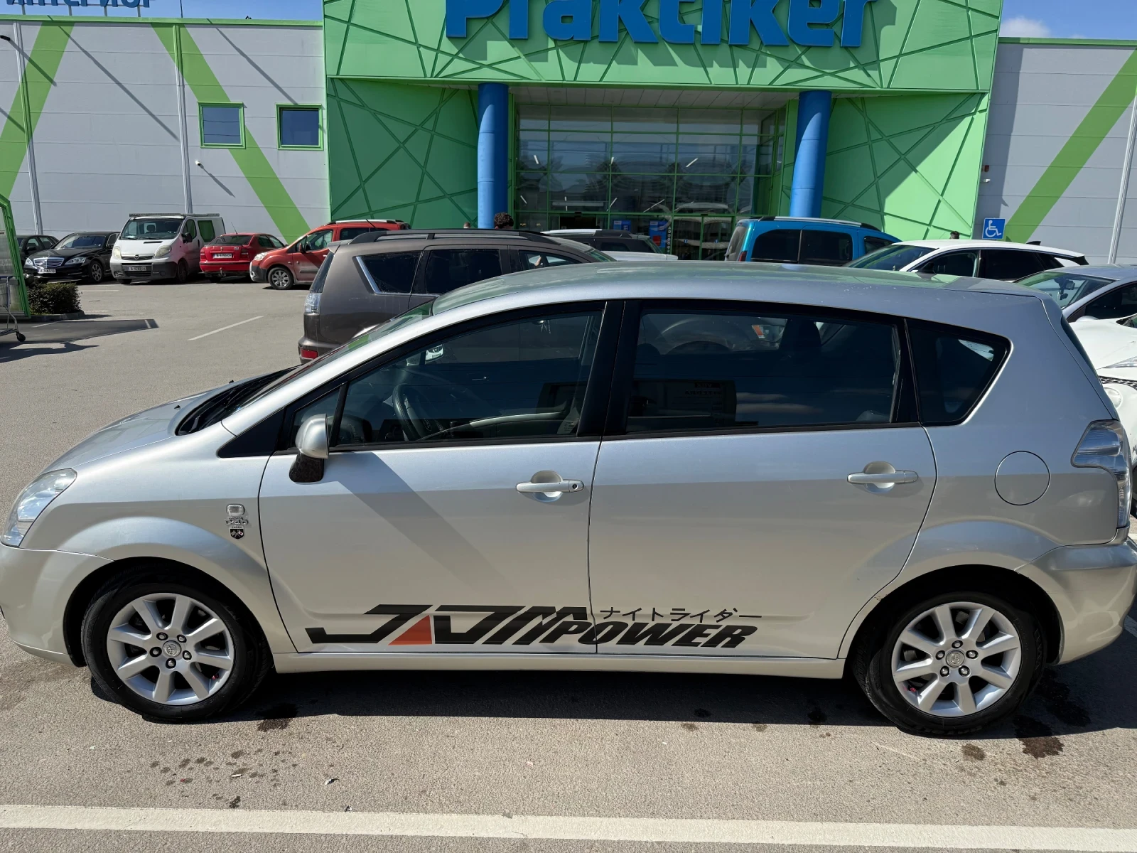 Toyota Corolla verso, снимка 3 - Автомобили и джипове - 53975672