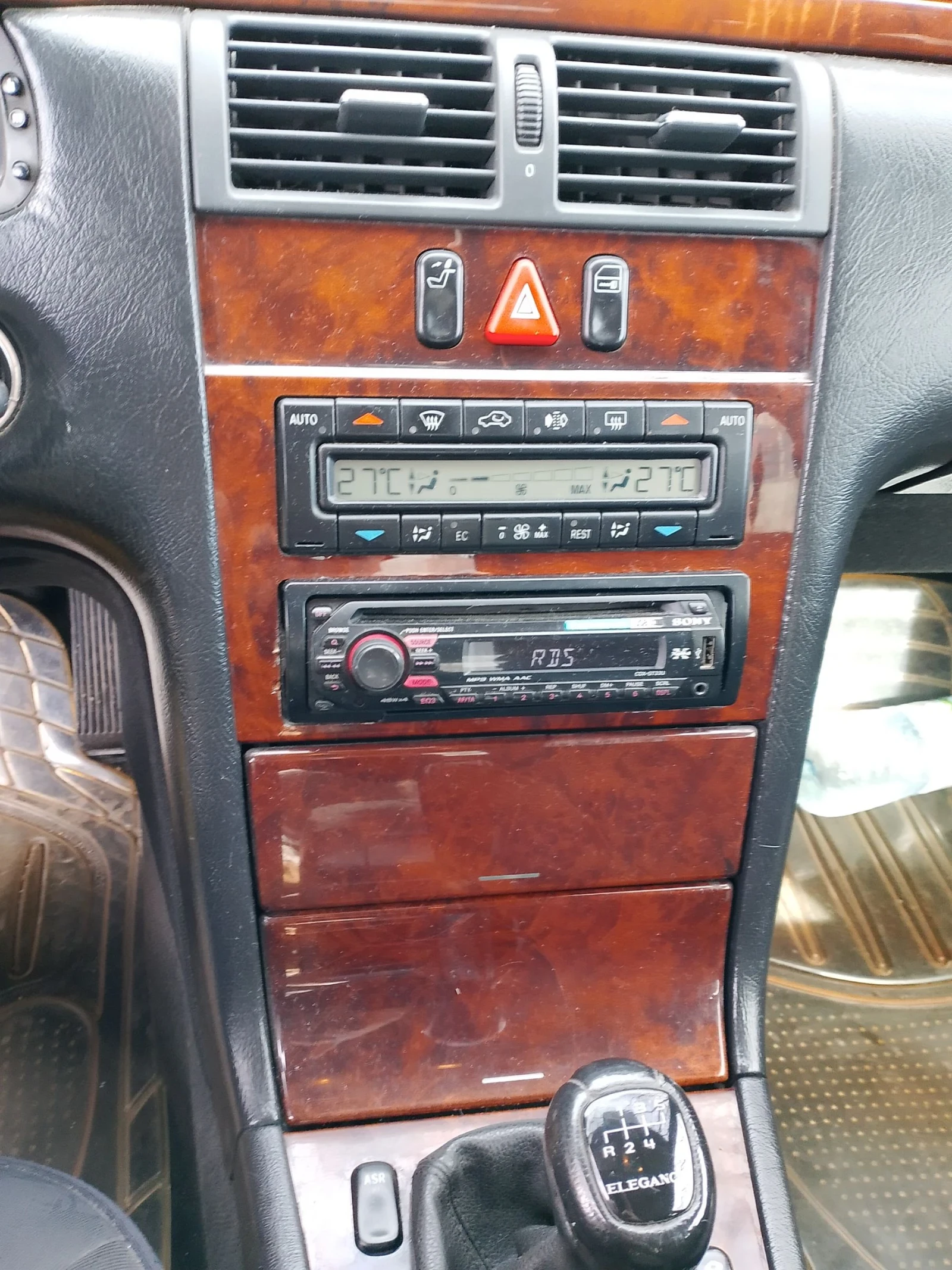 Mercedes-Benz E 250 W210 E250D, снимка 8 - Автомобили и джипове - 54014653