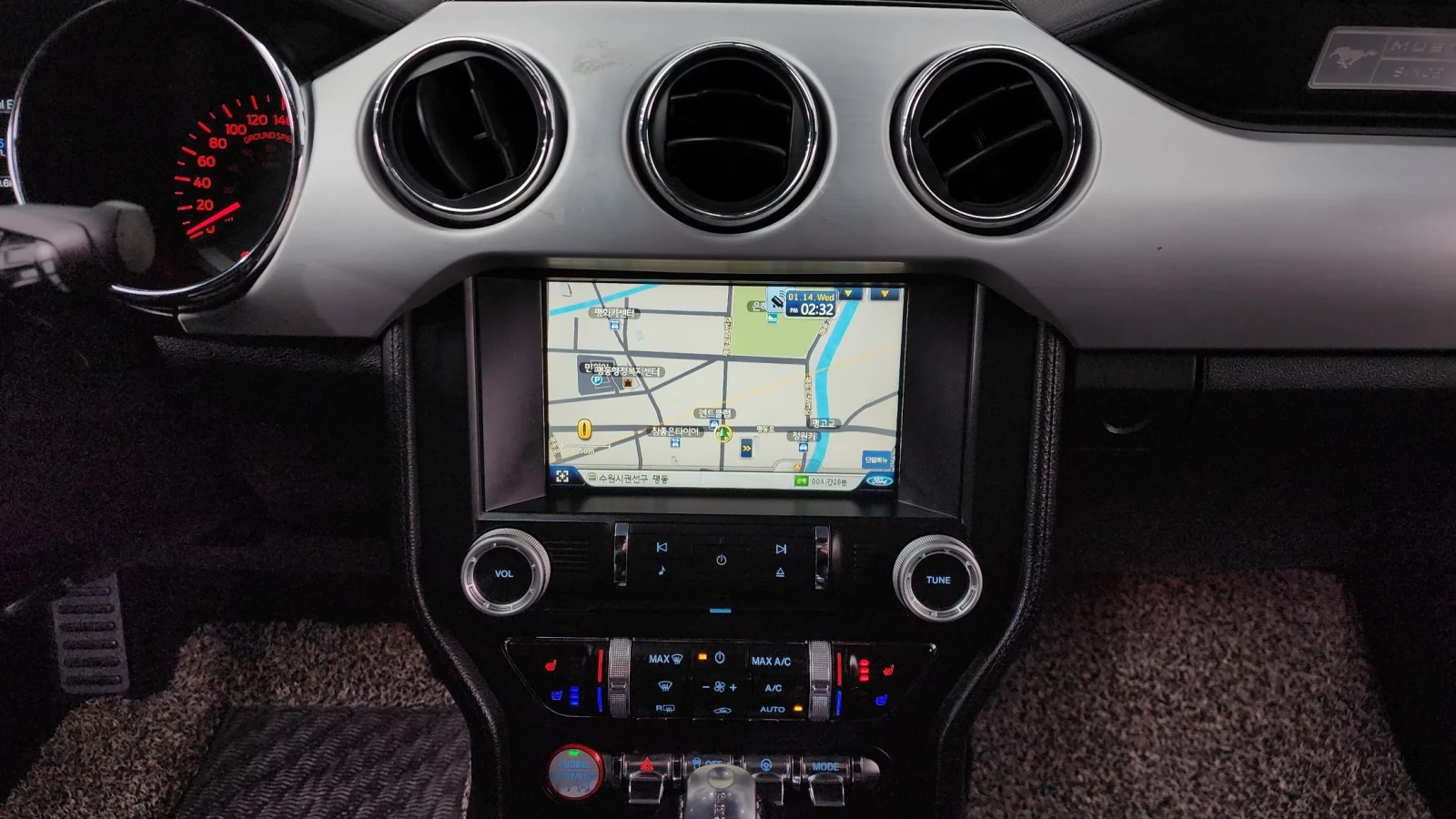 Ford Mustang GT PREMIUM / 5.0 / ОБДУХВАНЕ / ПОДГРЕВИ, снимка 12 - Автомобили и джипове - 54060838