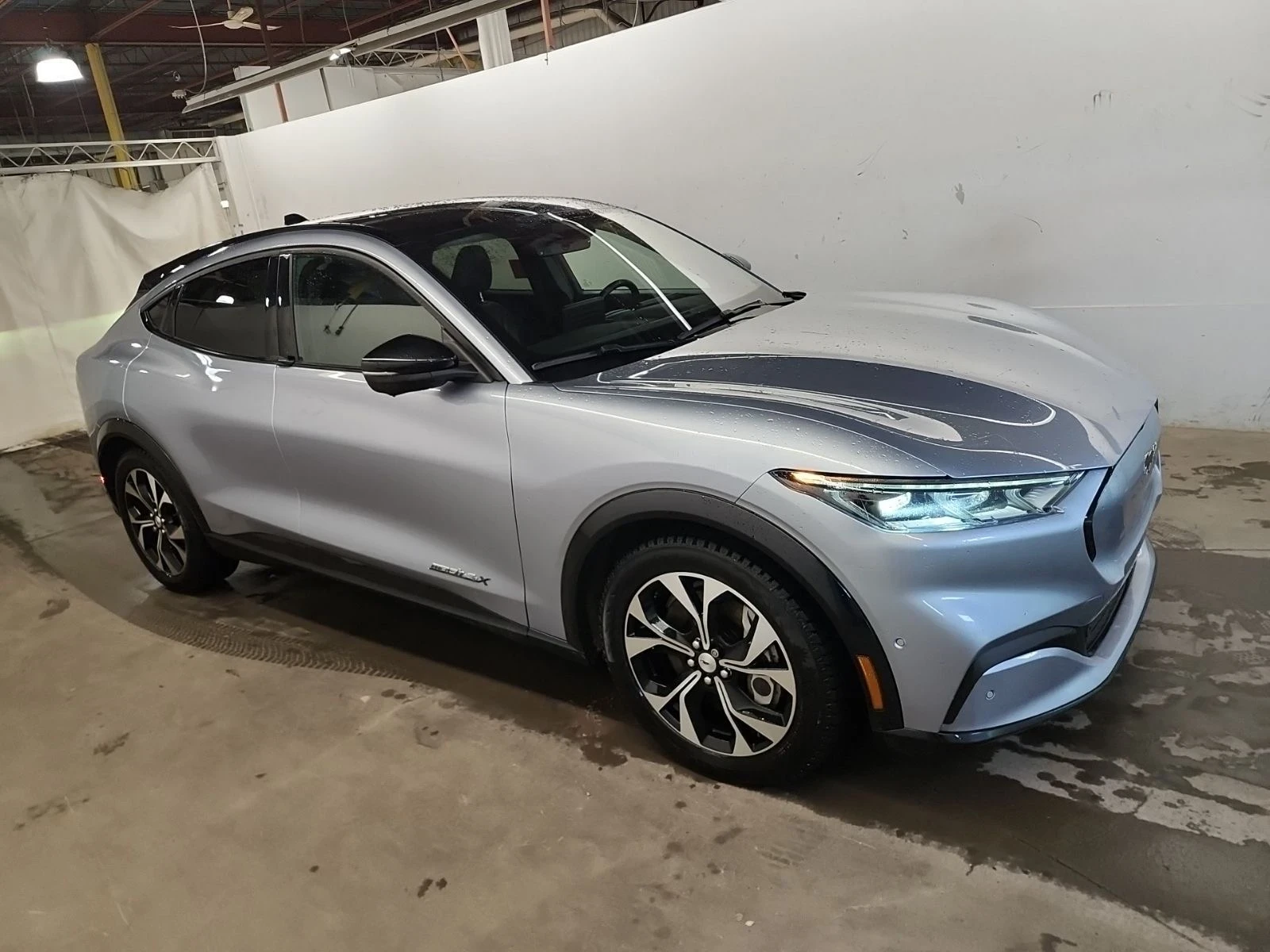 Ford Mustang Mach-E Premium* 360View* Keyless* Ambient | Mobile.bg � ����������� 3