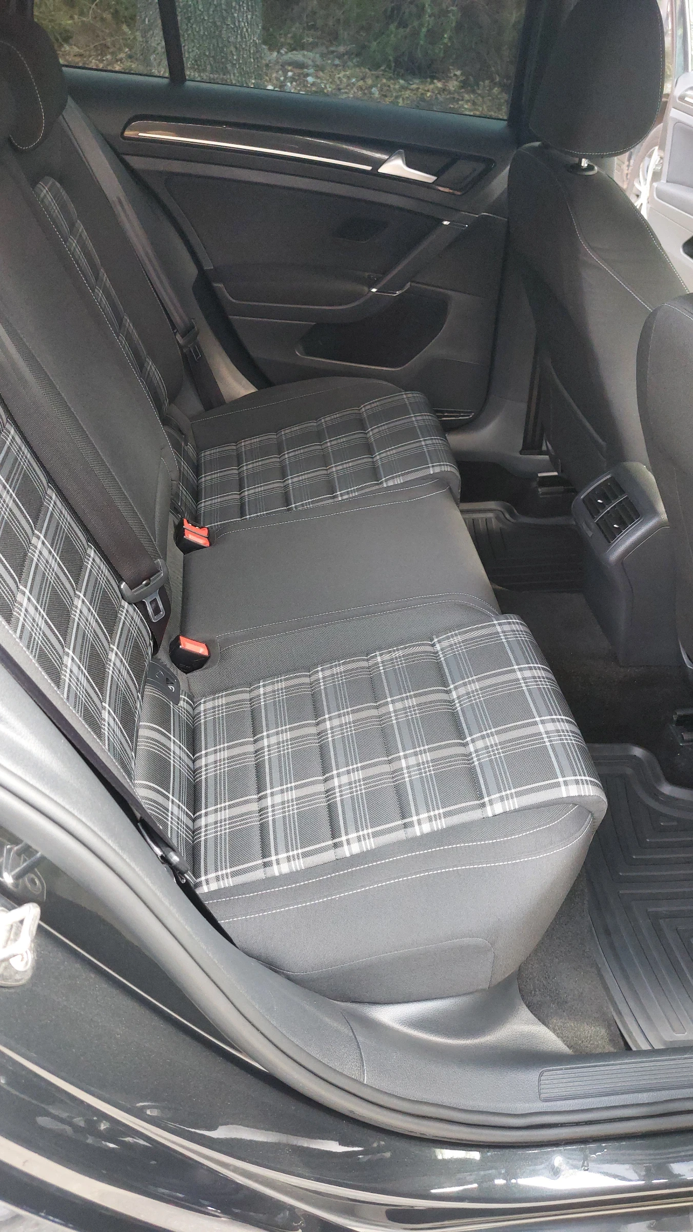 VW Golf GTD | Mobile.bg � ����������� 12