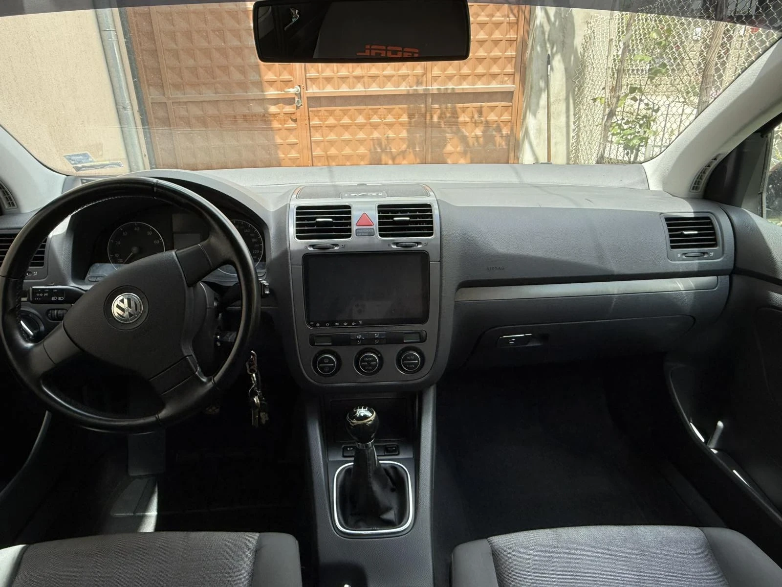 VW Golf 1.6, снимка 10 - Автомобили и джипове - 54213159