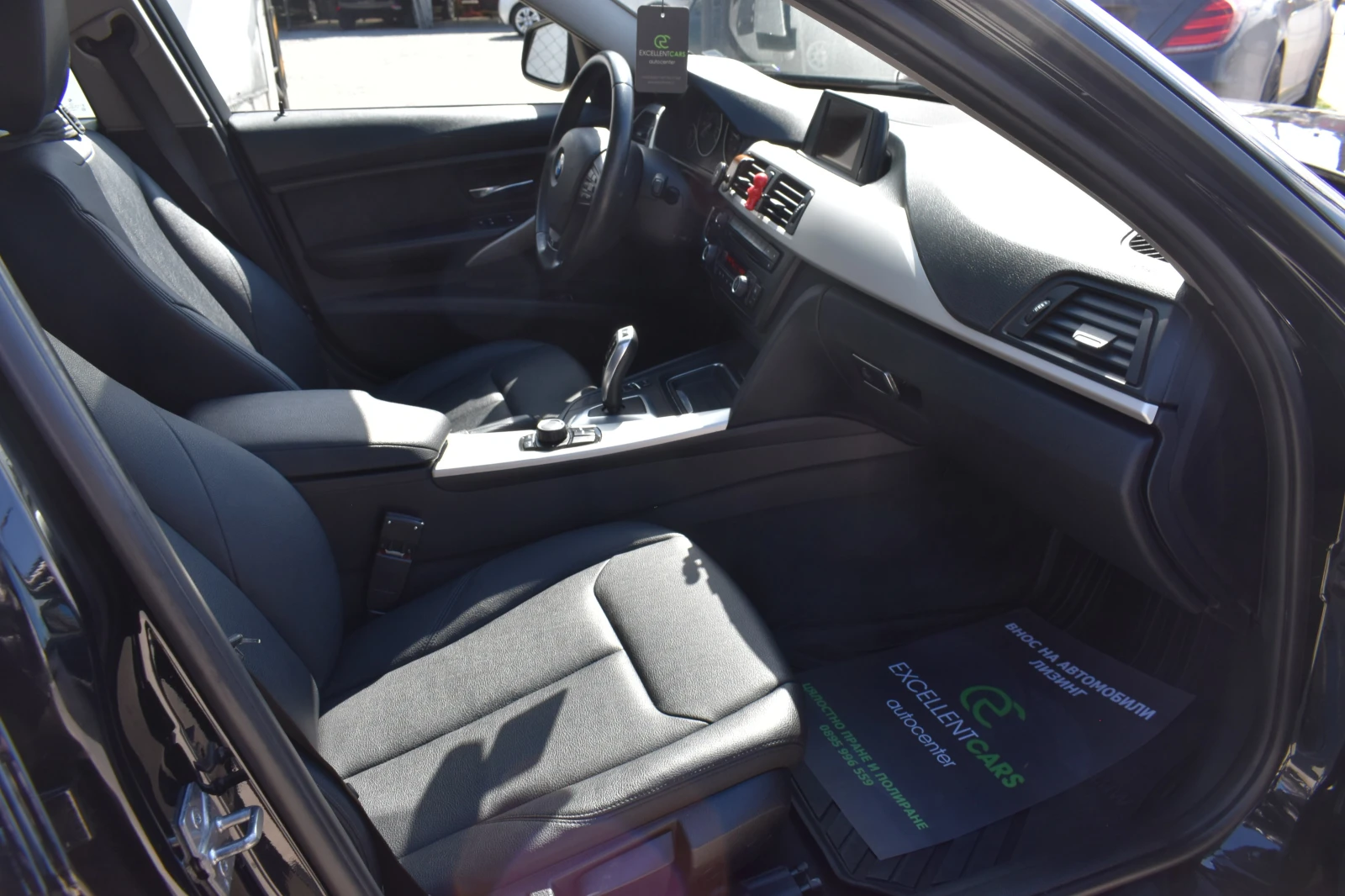 BMW 320 ixDrive* M-PACK* Сменени Вериги* LED, снимка 13 - Автомобили и джипове - 54365783