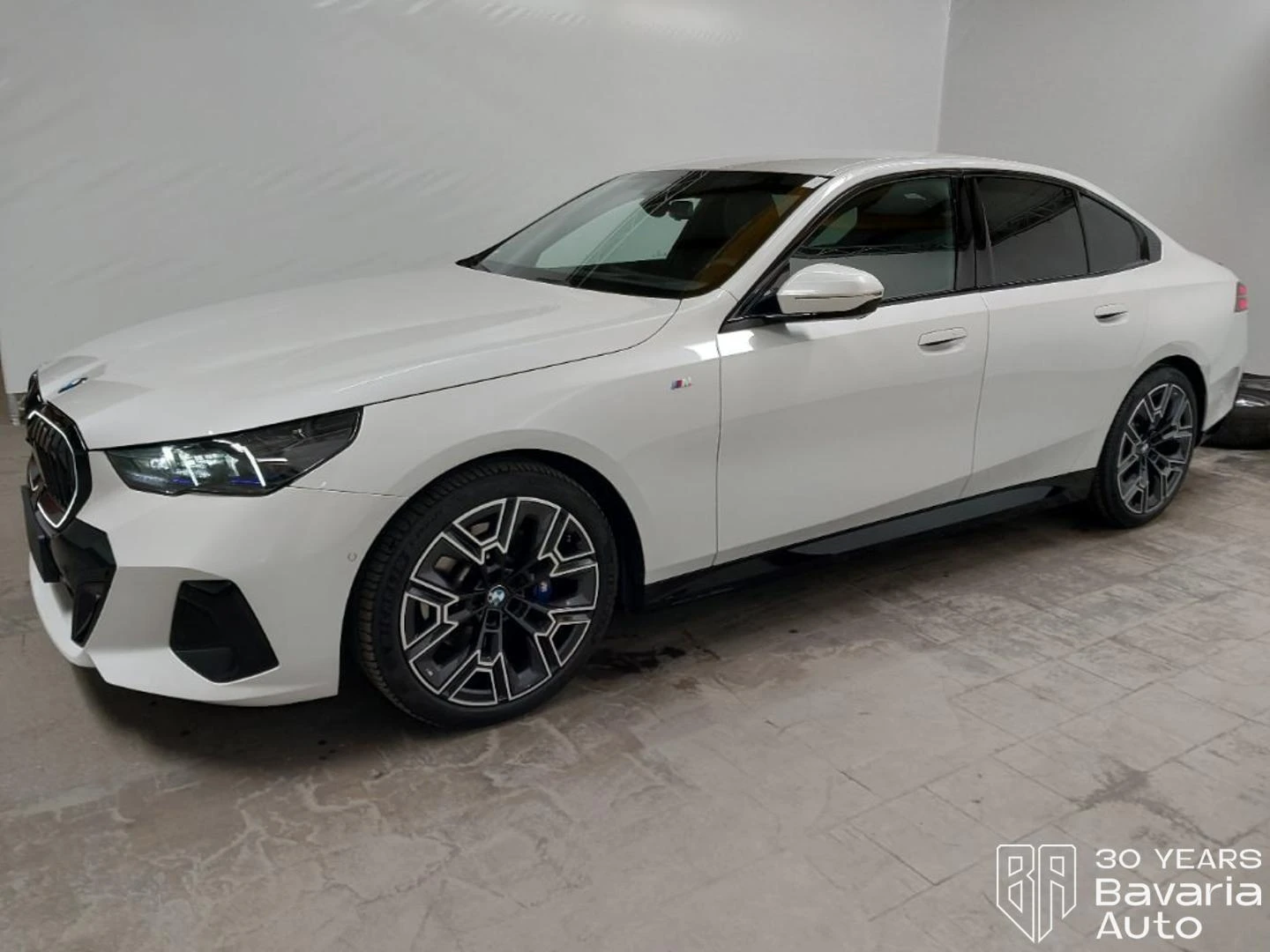 BMW 520 d xDrive M Sport Paket, снимка 2 - Автомобили и джипове - 54741852