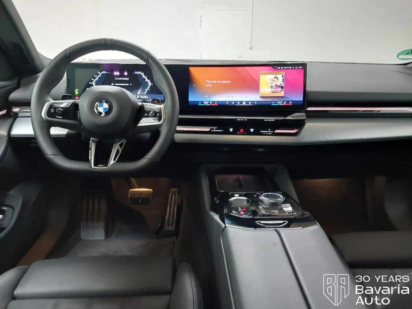BMW 520 d xDrive M Sport Paket, снимка 8 - Автомобили и джипове - 54741852