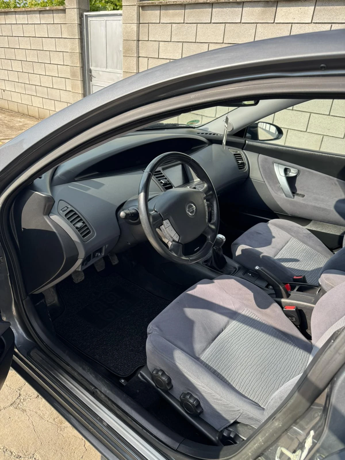 Nissan Primera 1.8, снимка 10 - Автомобили и джипове - 54809820