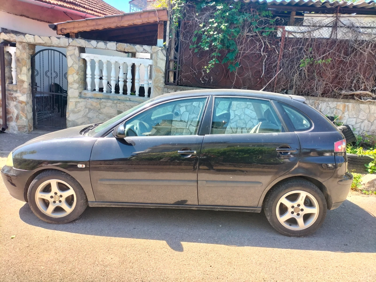 Seat Ibiza, снимка 2 - Автомобили и джипове - 54899871