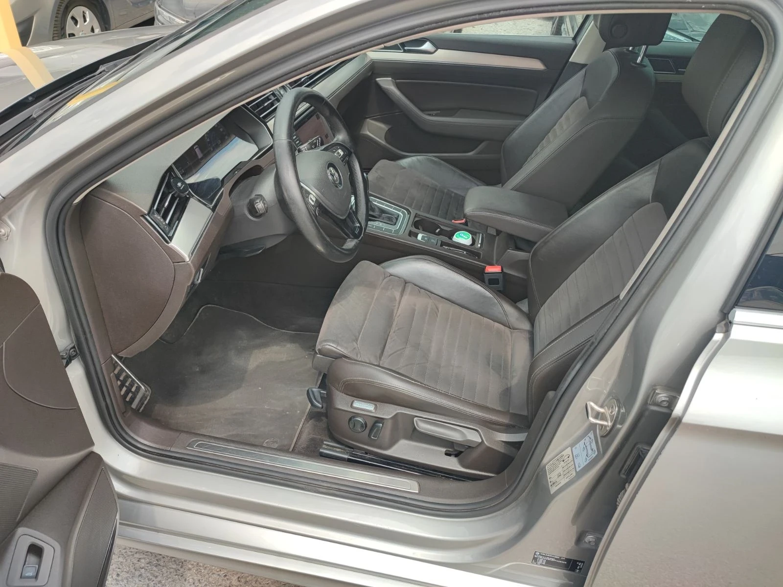 VW Passat 2000, снимка 16 - Автомобили и джипове - 55595191