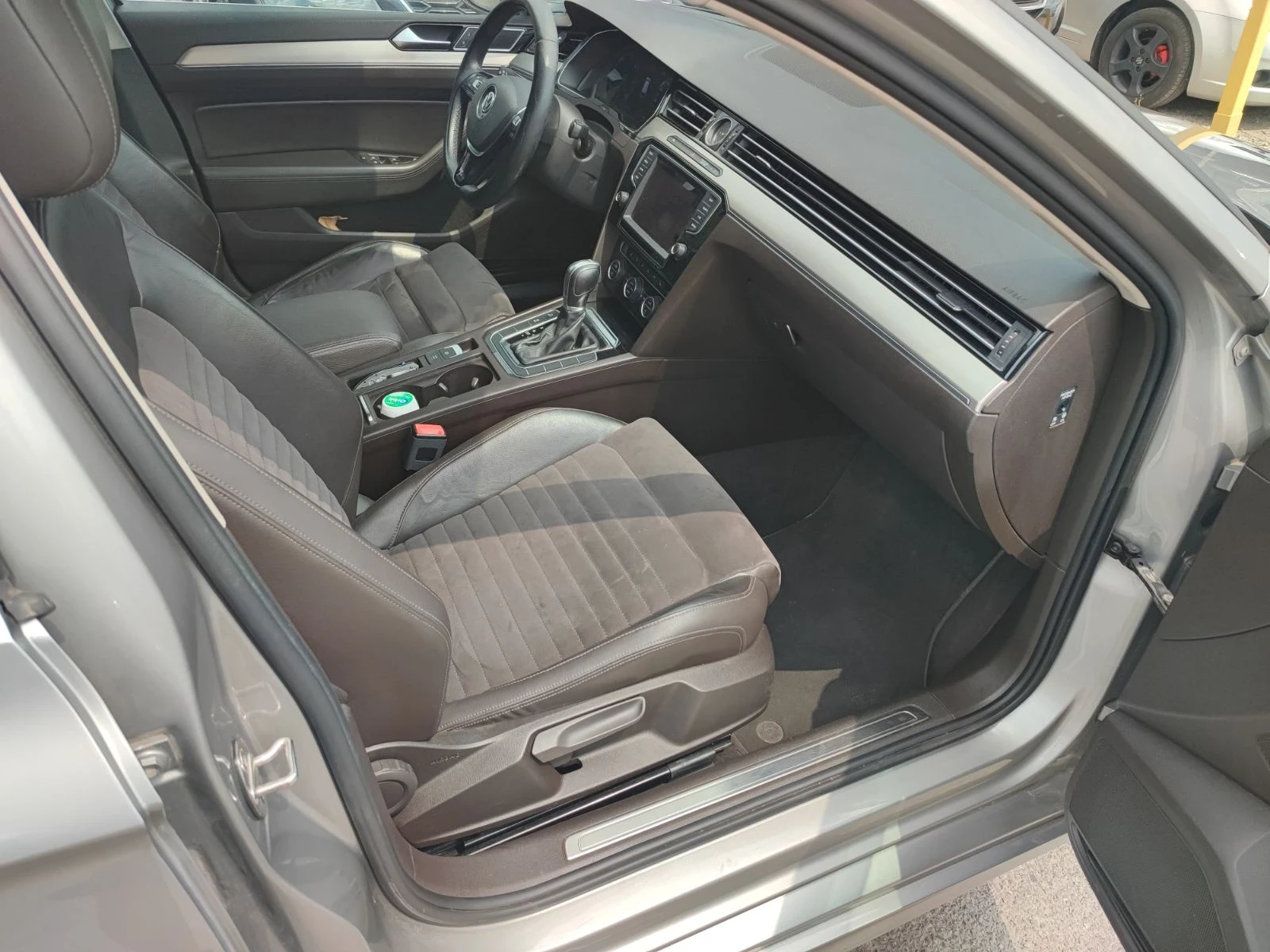 VW Passat 2000, снимка 11 - Автомобили и джипове - 55595191