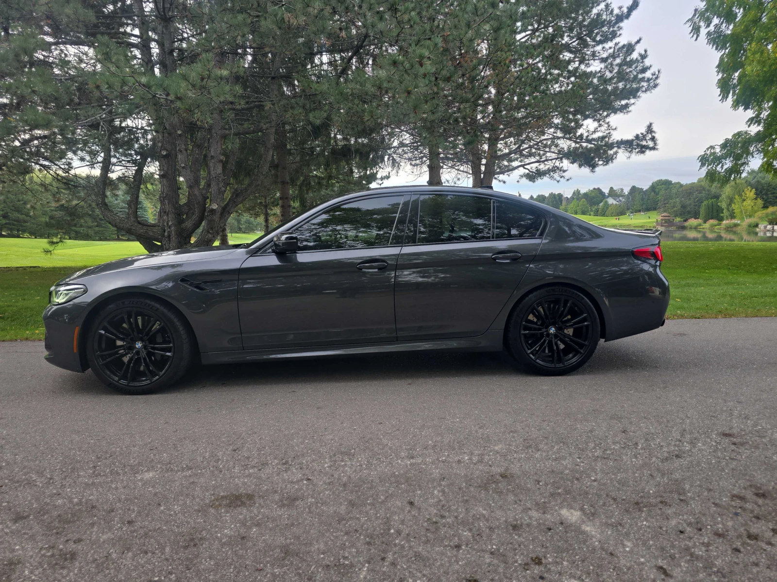 BMW M5 Competition | CARFAX | БЕЗ ЗАБЕЛЕЖКИ, снимка 3 - Автомобили и джипове - 56151393