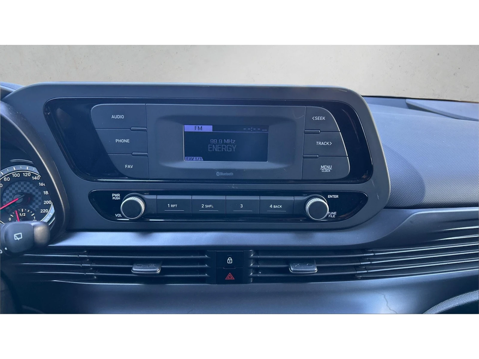Hyundai I20 1. 0T-GDI 7DCT , ������� ������ �� 182   | Mobile.bg � ����������� 15