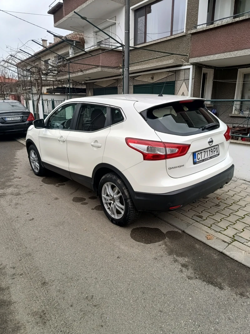 Nissan Qashqai 1.2DIG-T, снимка 4 - Автомобили и джипове - 52417861