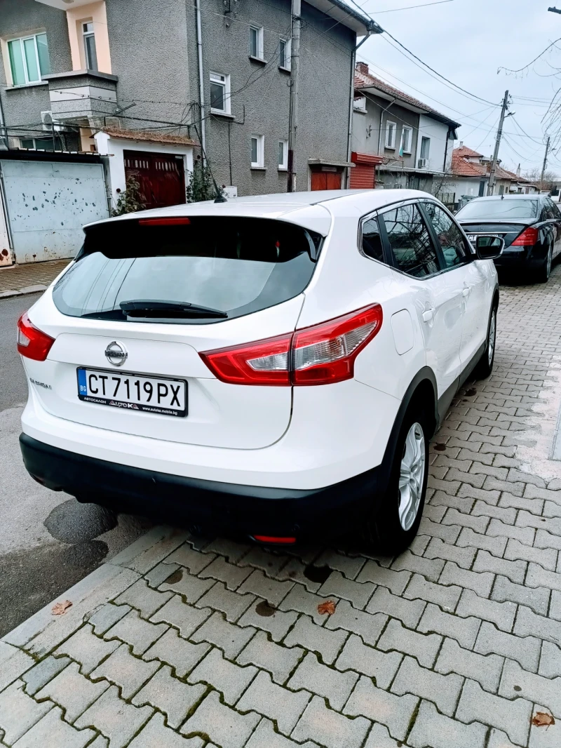 Nissan Qashqai 1.2DIG-T, снимка 3 - Автомобили и джипове - 52417861