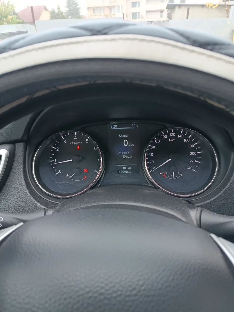 Nissan Qashqai 1.2DIG-T, снимка 7 - Автомобили и джипове - 52417861